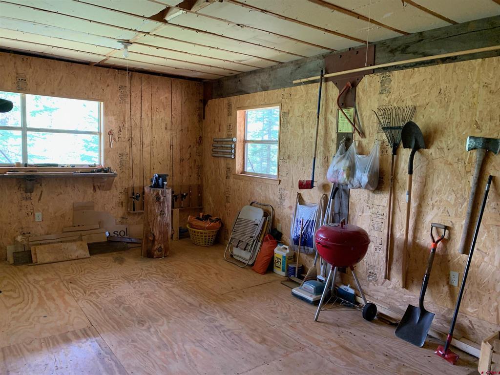 1040 Bronco View Lane Property Photo 22