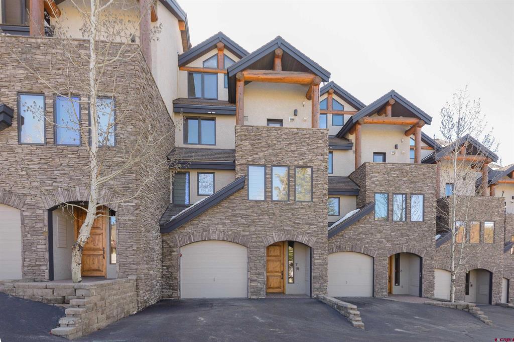 16 Snowmass Rd Property Photo 2