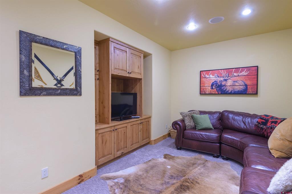 16 Snowmass Rd Property Photo 6