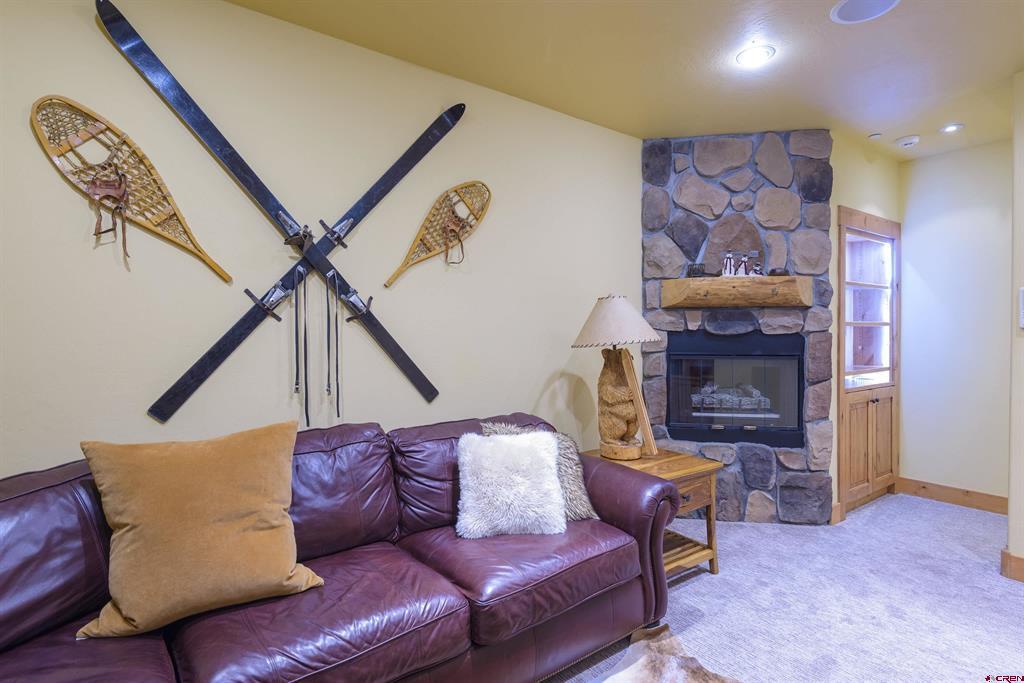 16 Snowmass Rd Property Photo 7