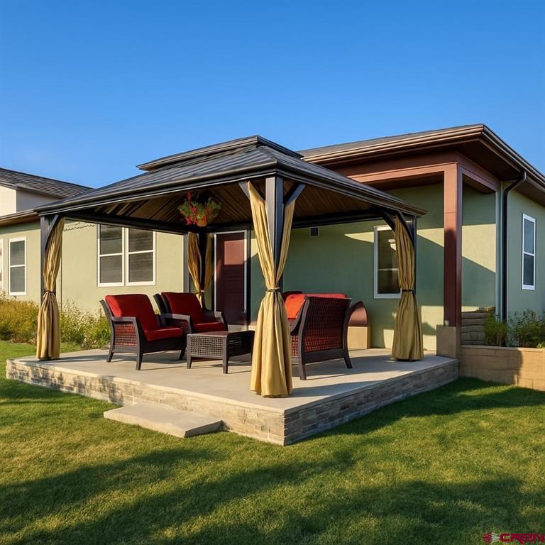 1711 Golf Course Lane Property Photo 7