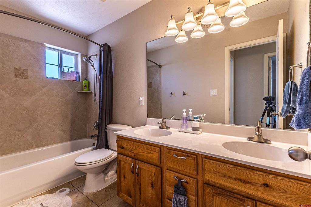 3904 La Joya Drive Property Photo 4