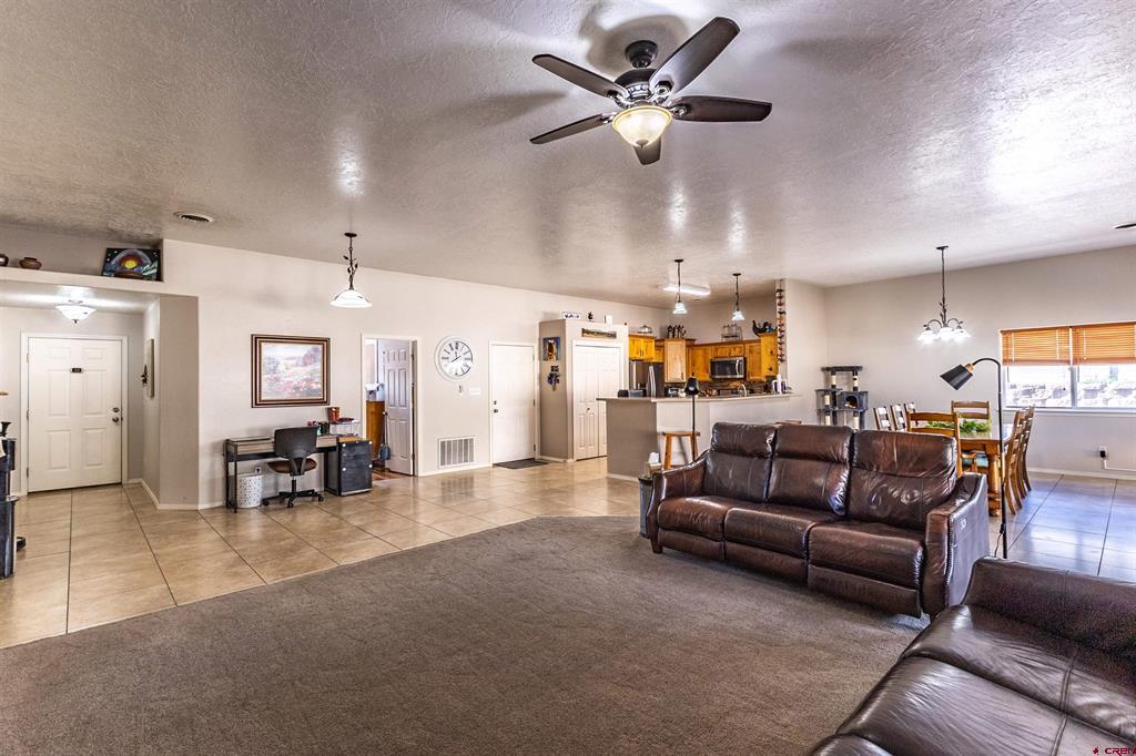 3904 La Joya Drive Property Photo 12
