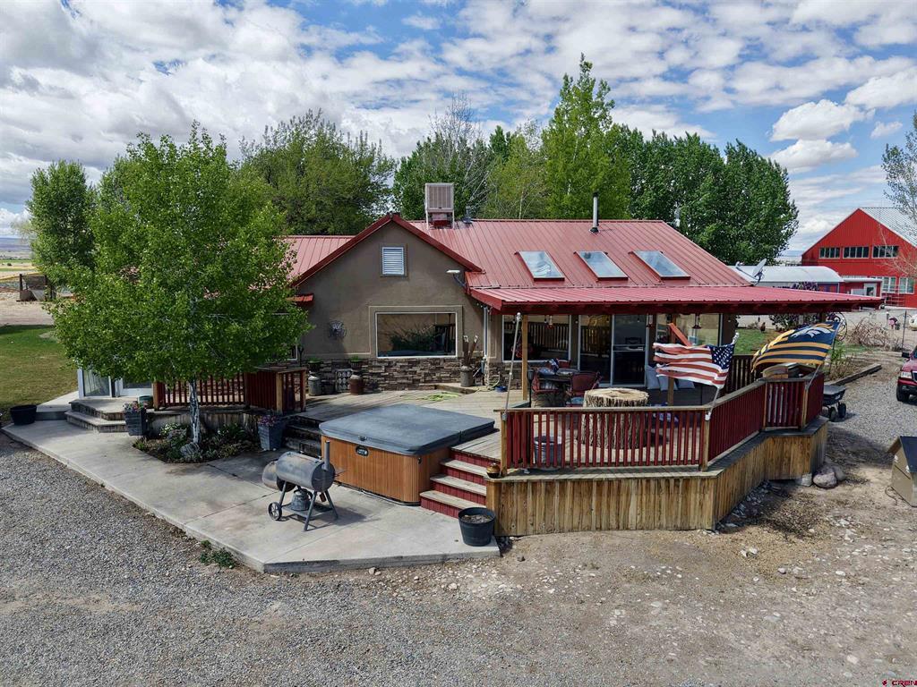 3998 5500 Road Property Photo 1