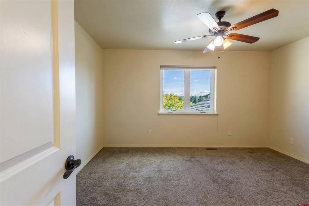 1181 E Montezuma Avenue Property Photo 18
