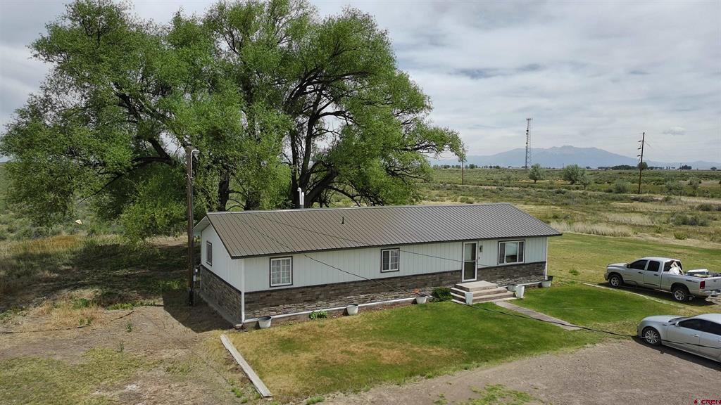18935 State Highway 136 Property Photo 2
