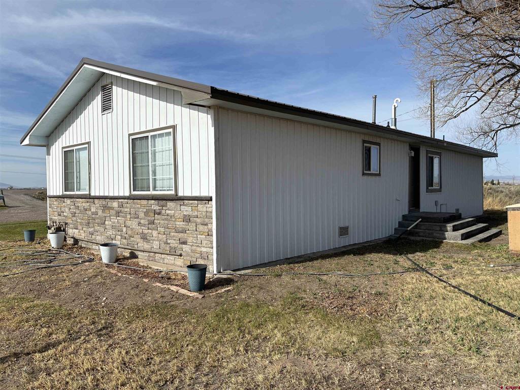 18935 State Highway 136 Property Photo 9