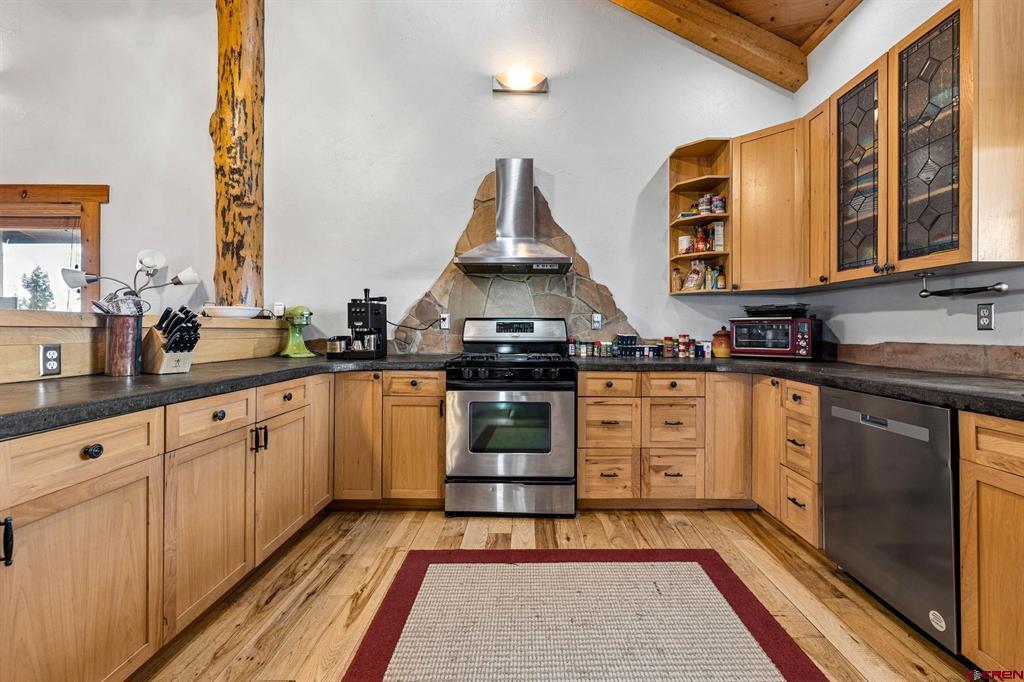 262 Oxford Meadows Drive Property Photo 19