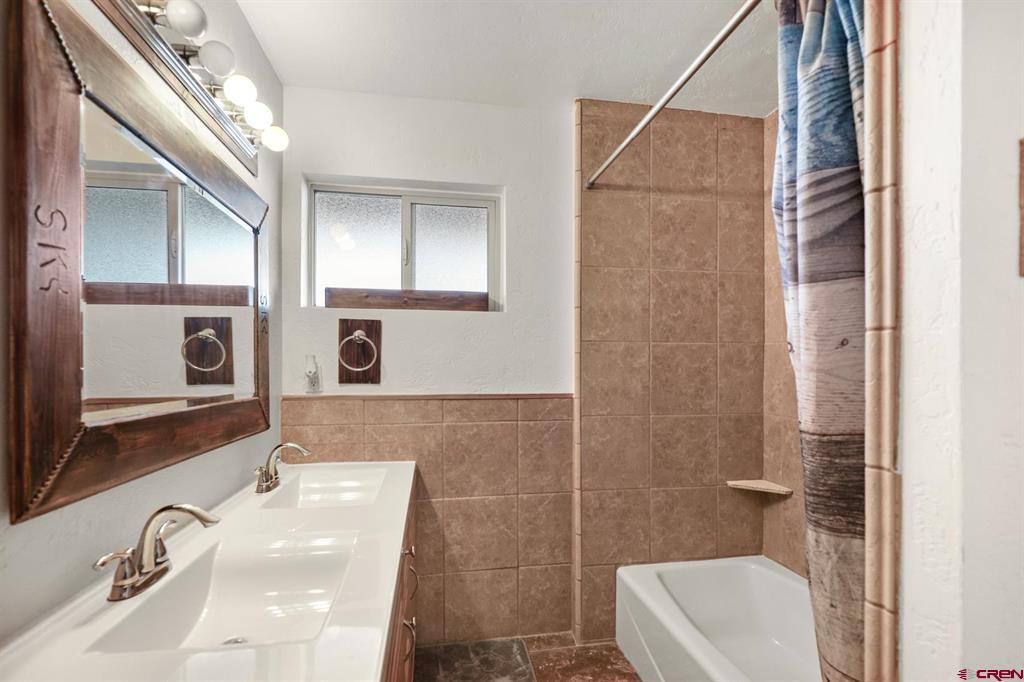 262 Oxford Meadows Drive Property Photo 32