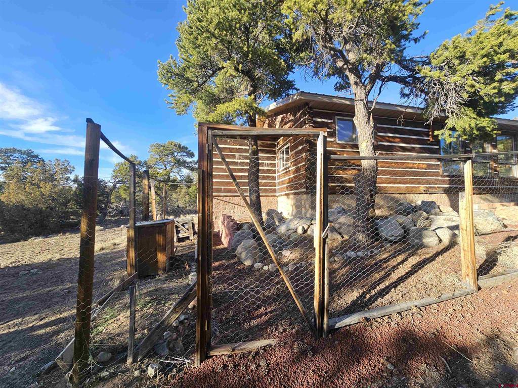3585 & 3586 Alfresco Way Property Photo 27