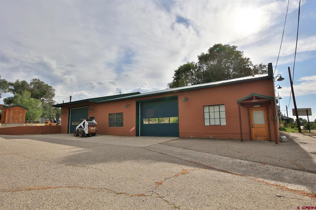 15757 57 1/2 Road Property Photo 3