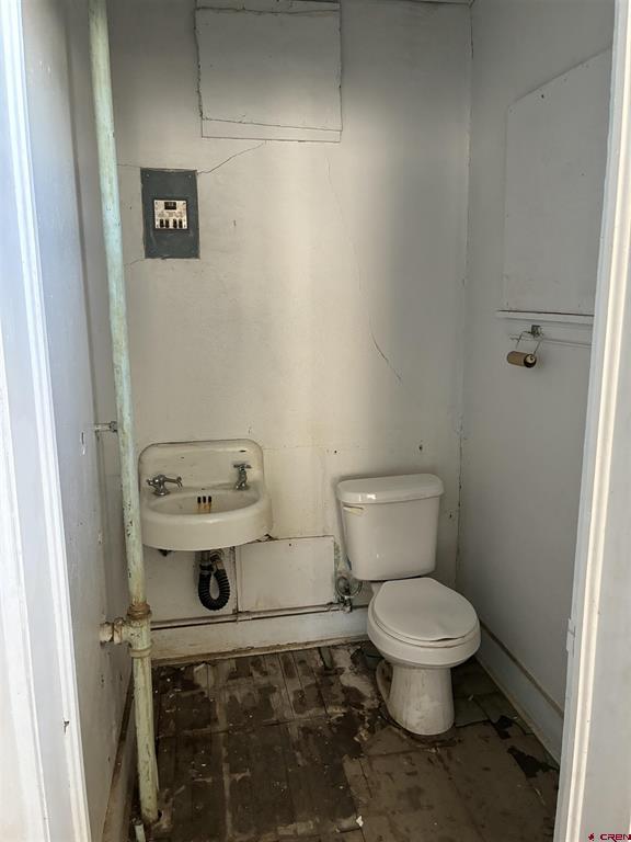 307 Broadway Street Property Photo 10