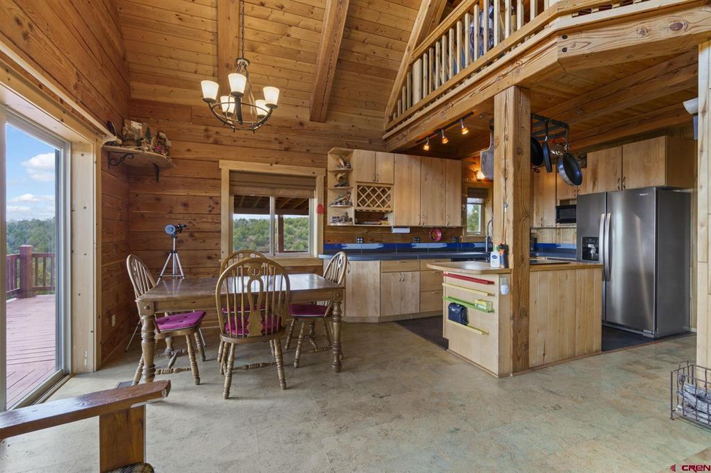 1405 Cougar Way Property Photo 2