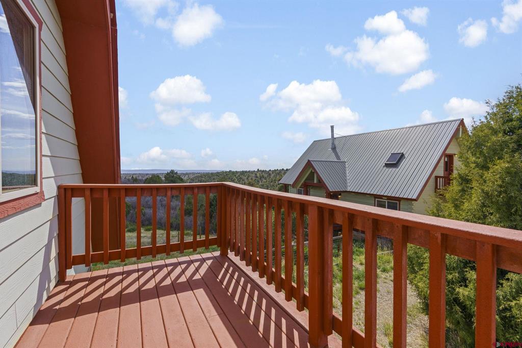 1405 Cougar Way Property Photo 3