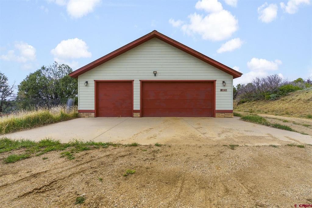 1405 Cougar Way Property Photo 8