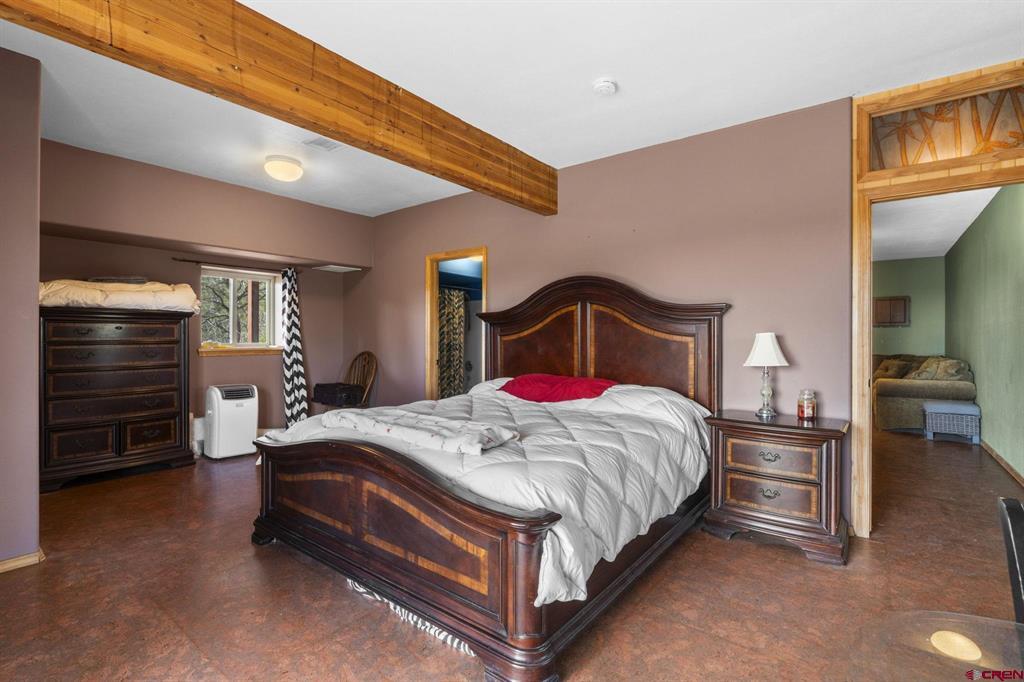 1405 Cougar Way Property Photo 12