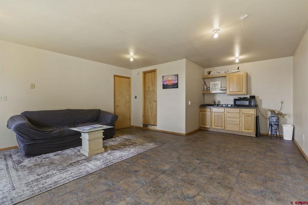 1405 Cougar Way Property Photo 32