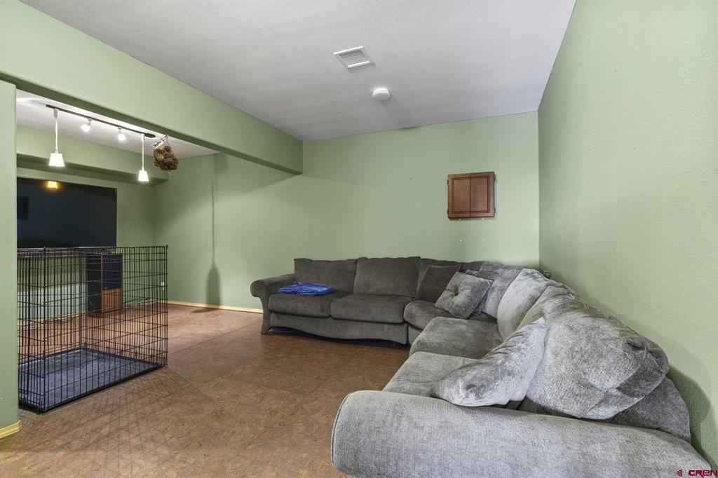 1405 Cougar Way Property Photo 39