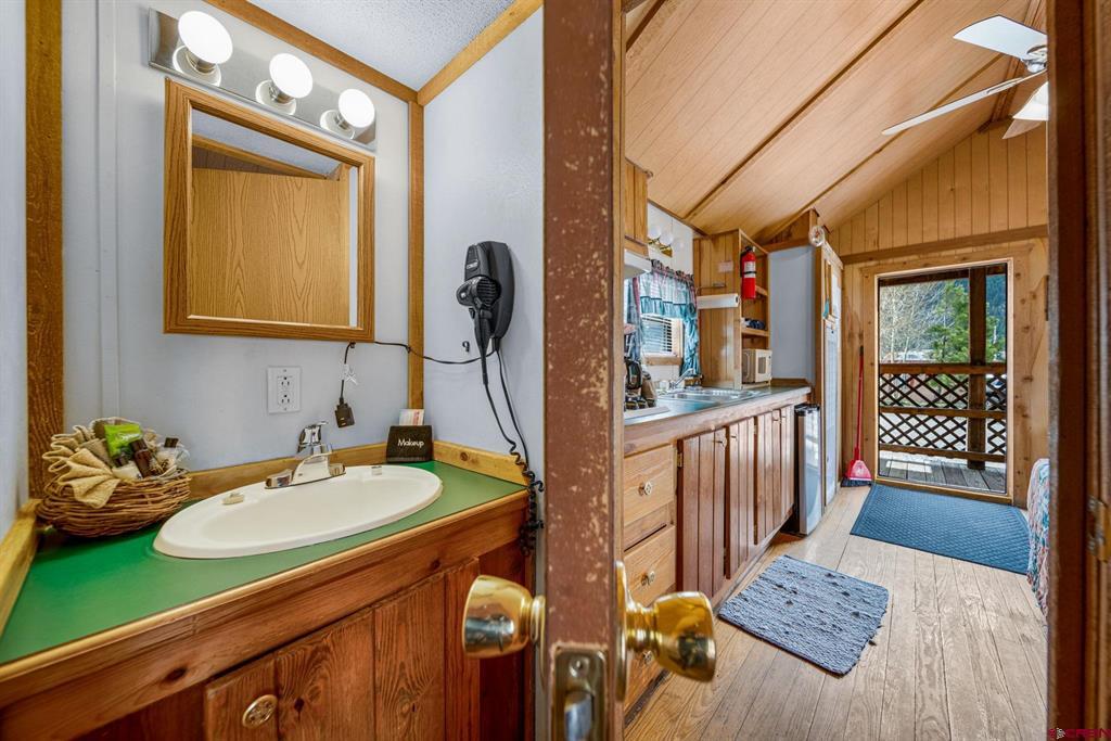 664 Greene Street Property Photo 14