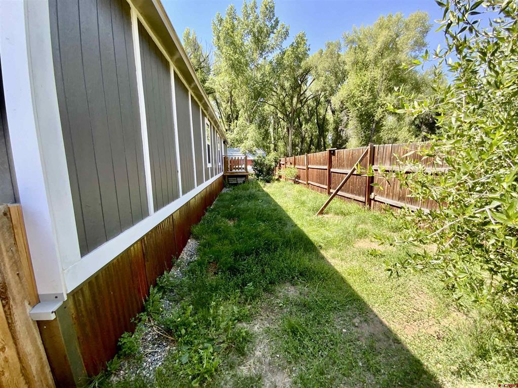 114 Phyllis Lane Property Photo 2
