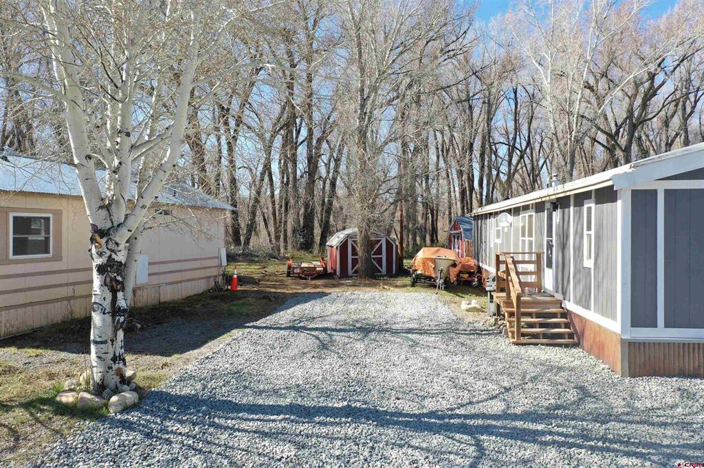 114 Phyllis Lane Property Photo 5