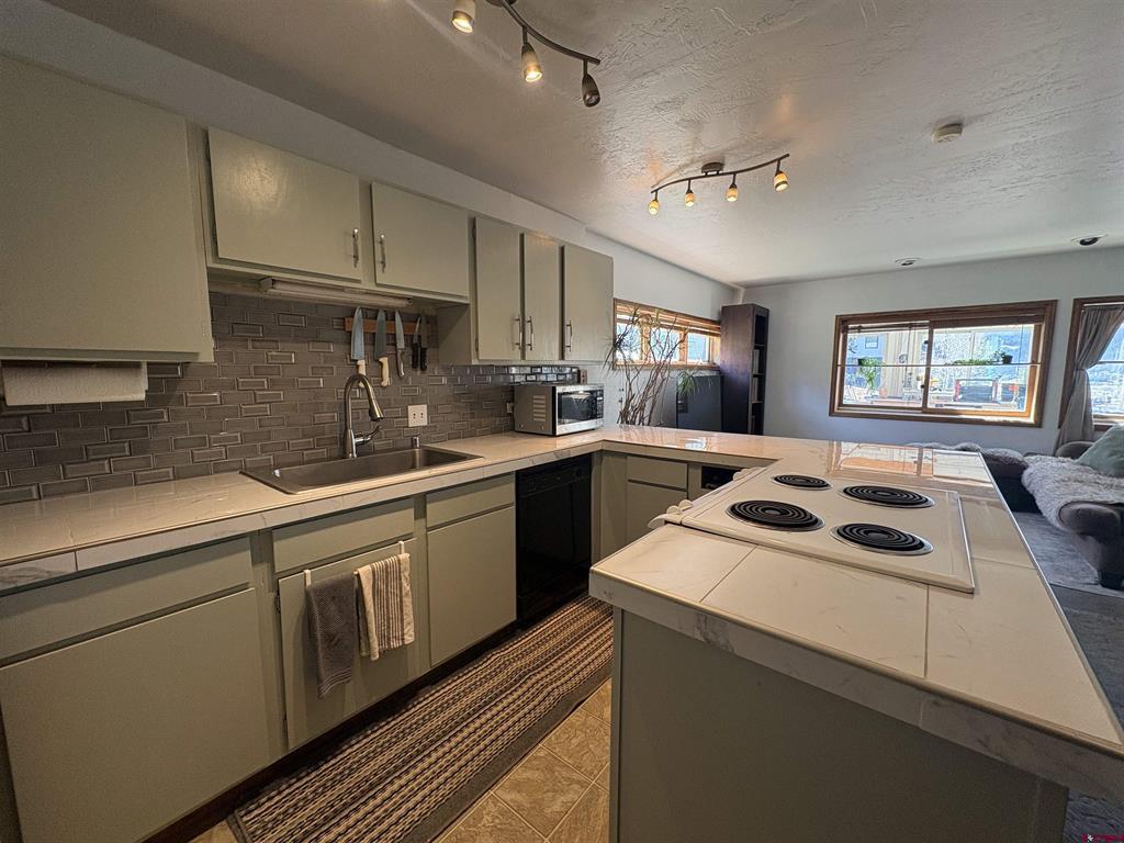 26 Castle Road Property Photo 2