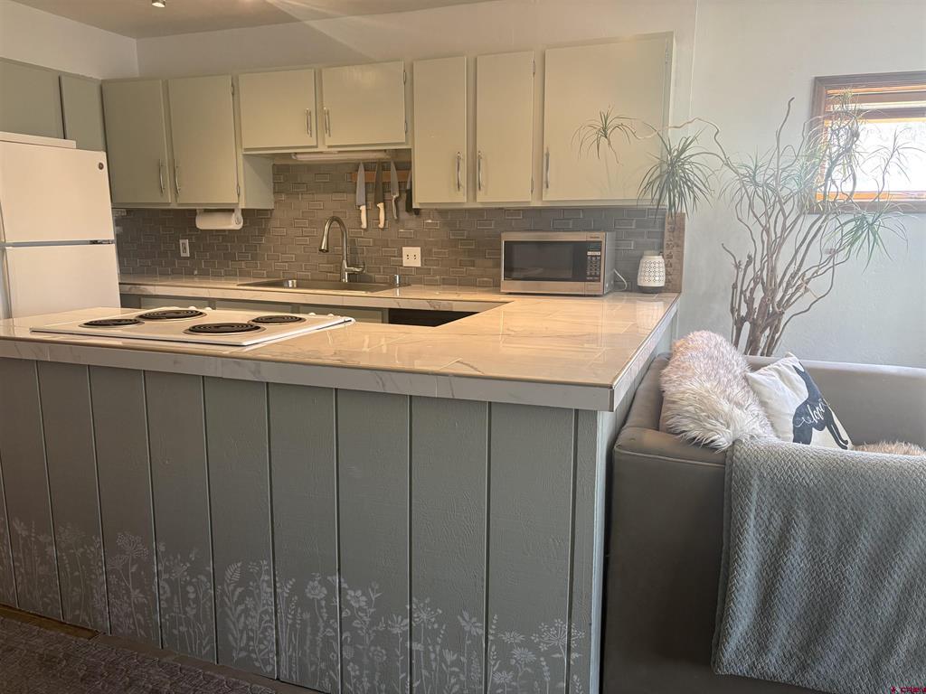 26 Castle Road Property Photo 3