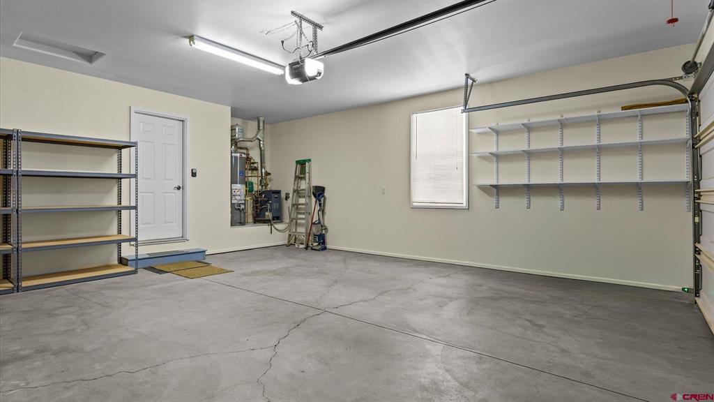 1533 Crest View Way Property Photo 19