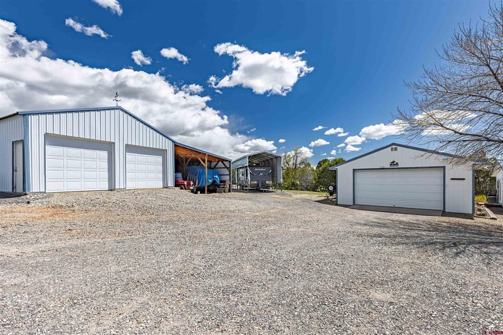25396 Lone Pine Road Property Photo 2