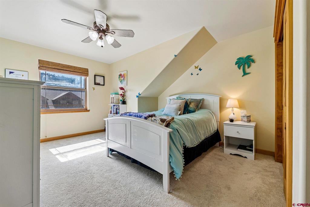 34 El Diente Drive Property Photo 18