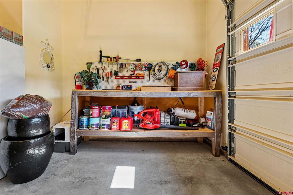 34 El Diente Drive Property Photo 29