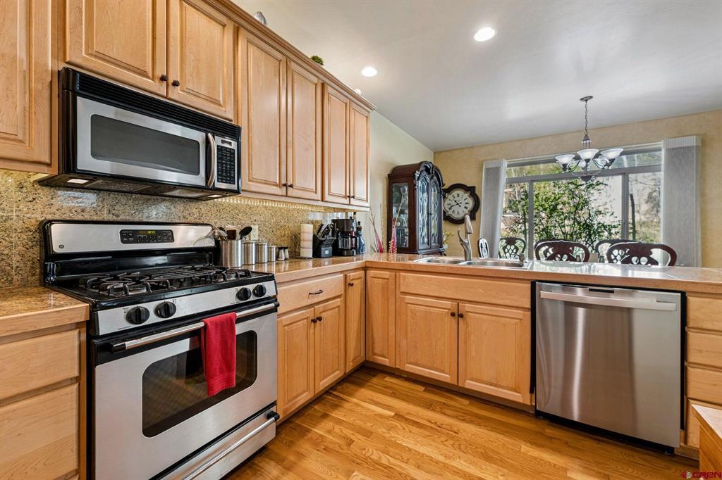 34 El Diente Drive Property Photo 36