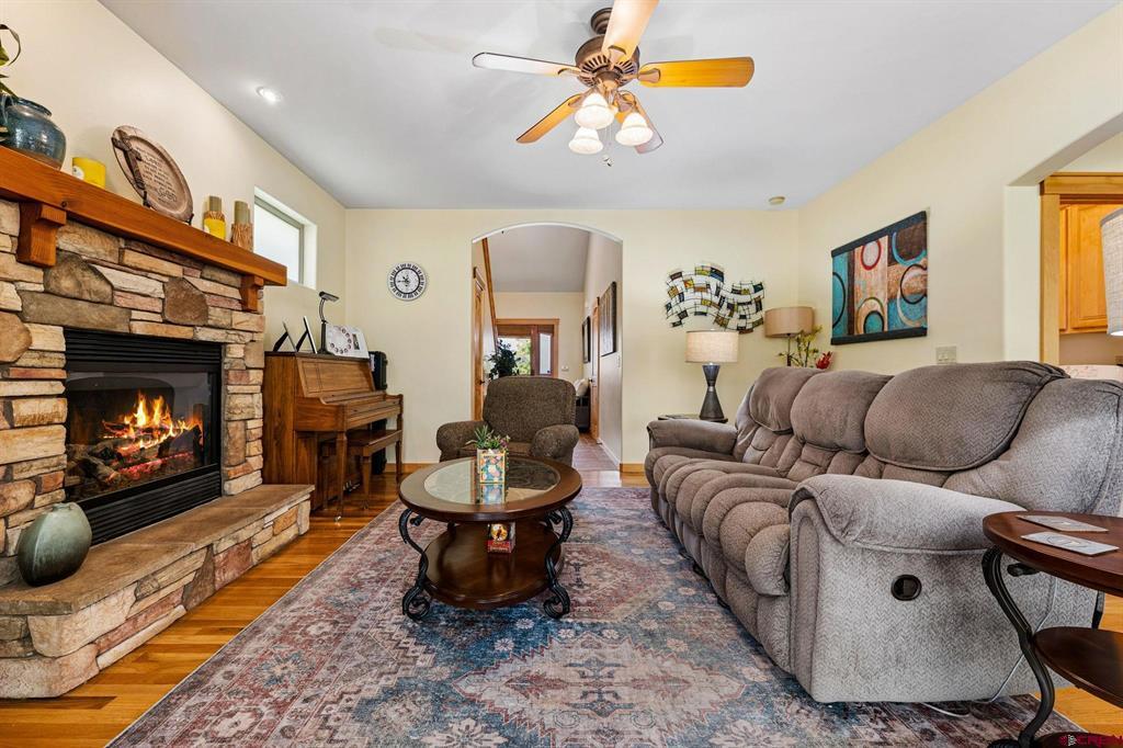 34 El Diente Drive Property Photo 40