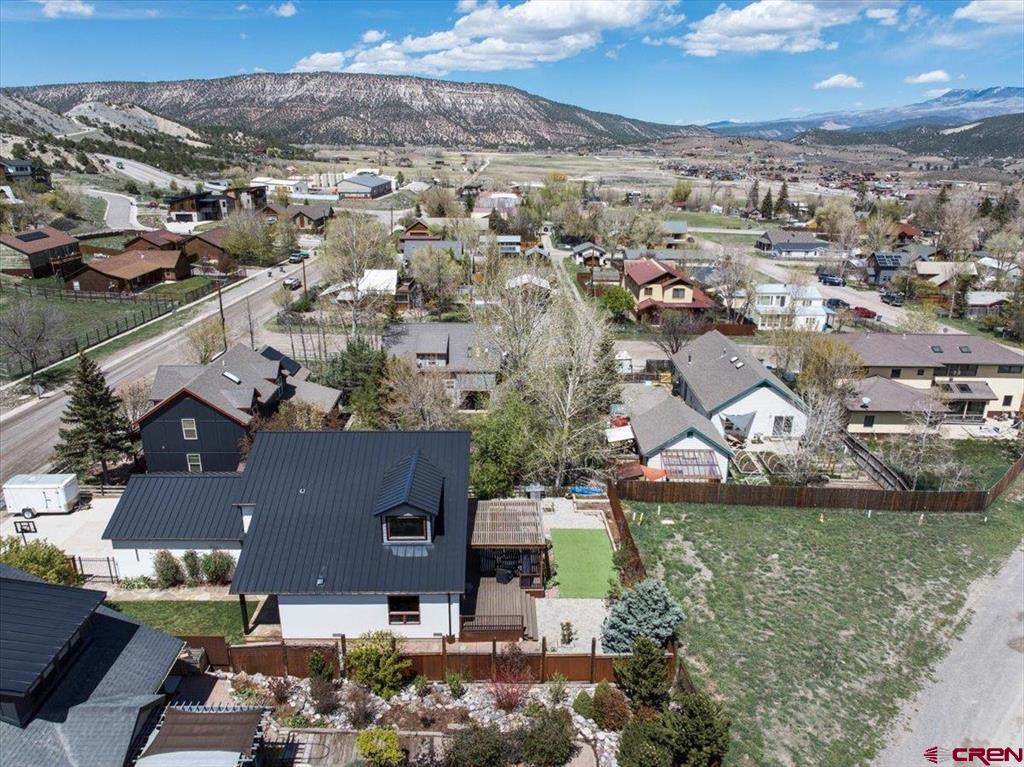 320 S Amelia Street Property Photo 1