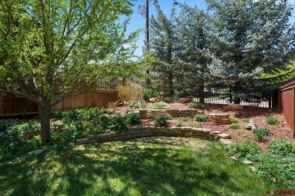 320 S Amelia Street Property Photo 4