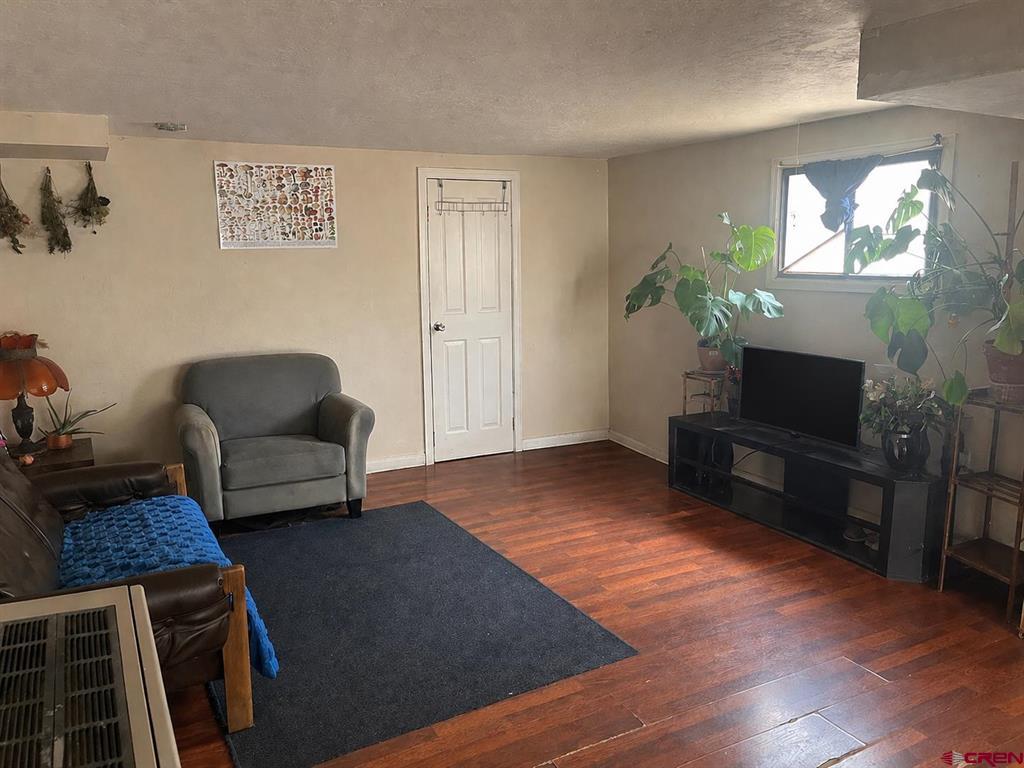 204 S Chestnut Street Property Photo 18