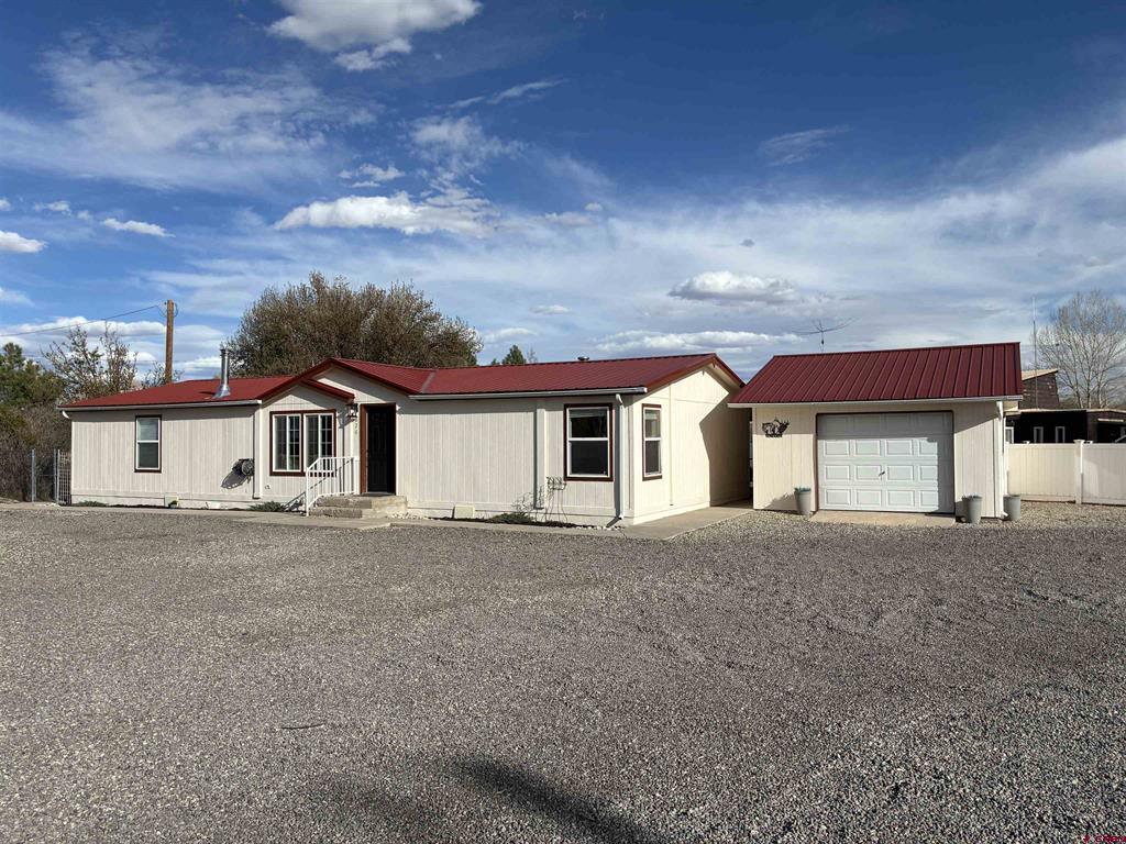 826 Peterson Street Property Photo 2