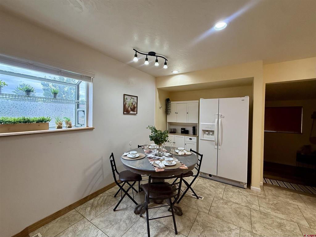 402 S Park Street Property Photo 10