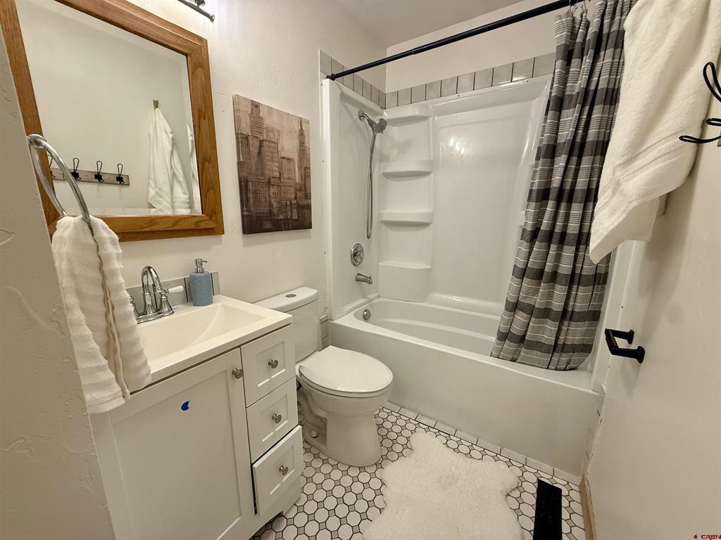402 S Park Street Property Photo 23