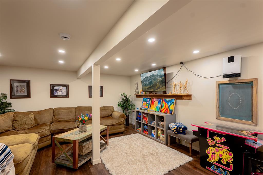236 Evening Rain Court Property Photo 33