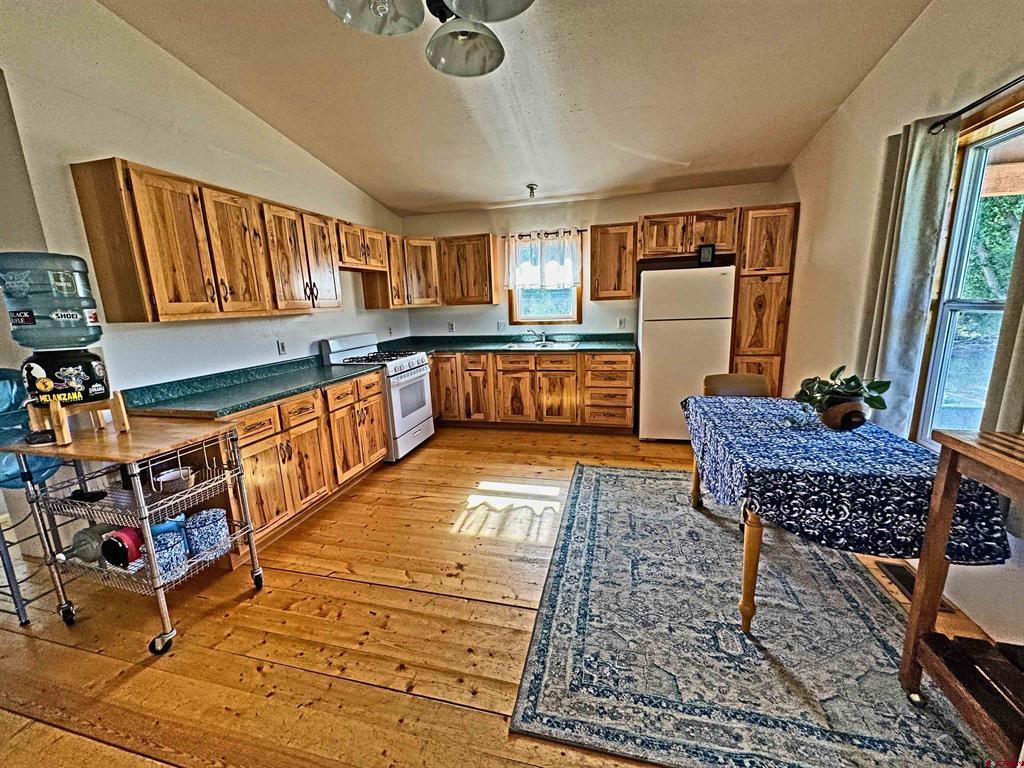 540 Comanche Trail Property Photo 9