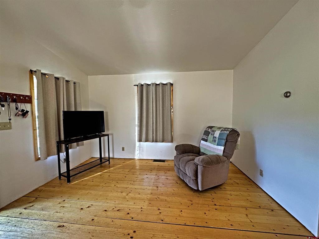 540 Comanche Trail Property Photo 13
