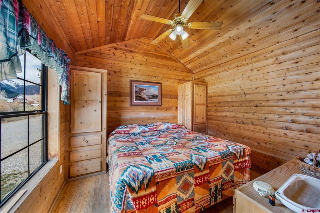 664 Greene Property Photo 18