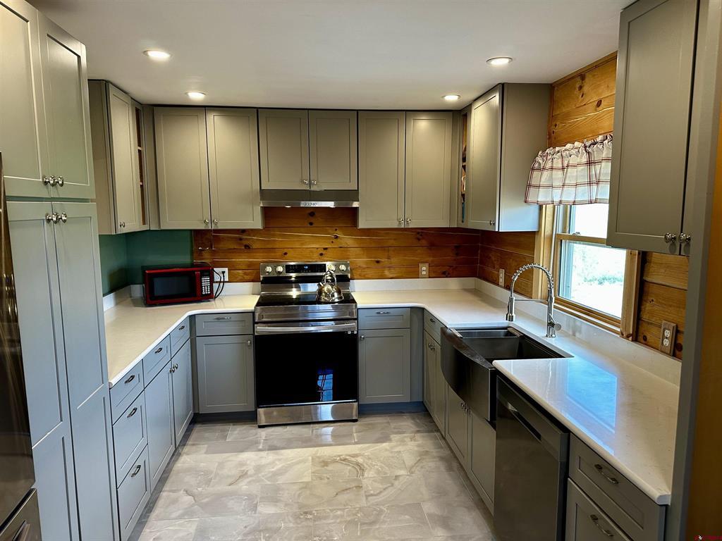 17093 Atlas Lane Property Photo 20