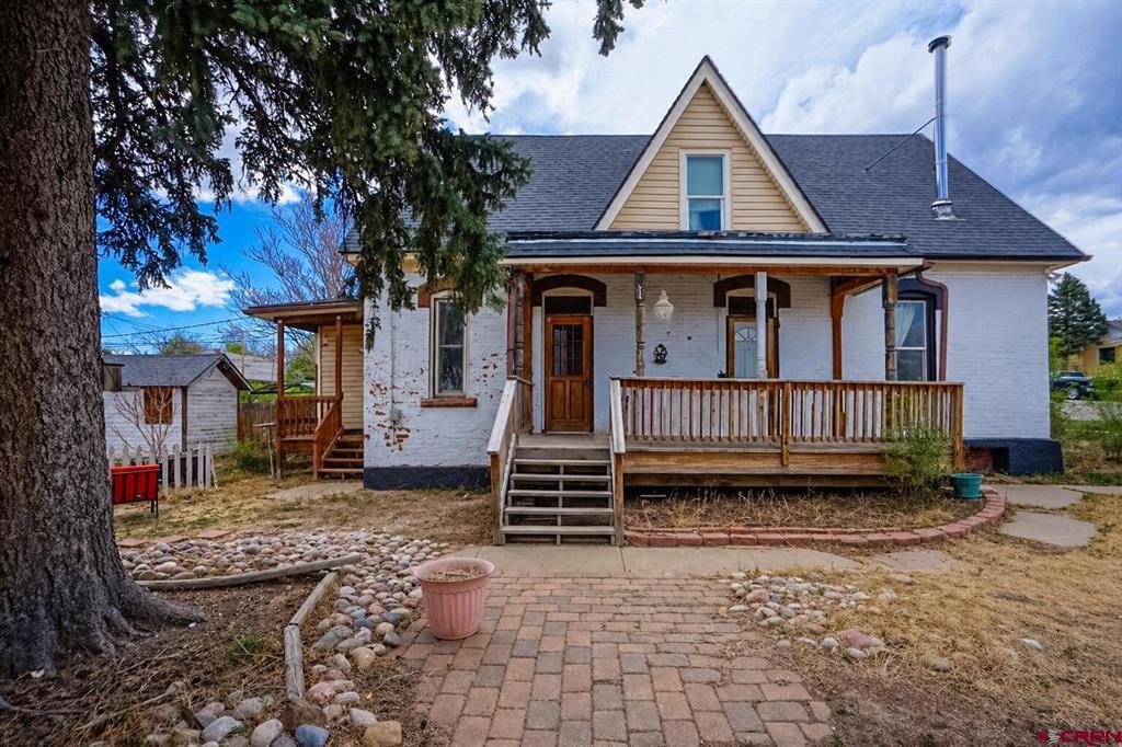 318 E Baca Property Photo 1