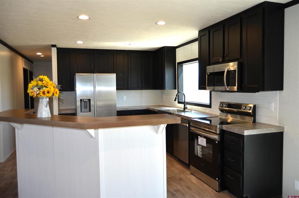 4184 2055 Lane Property Photo 4