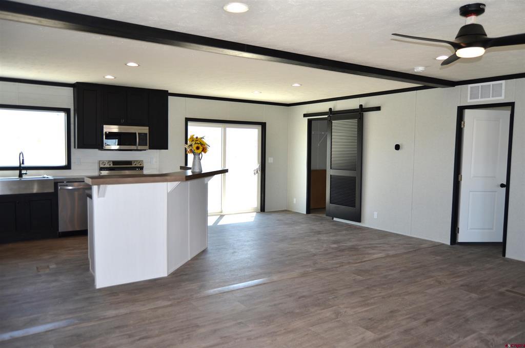 4184 2055 Lane Property Photo 5