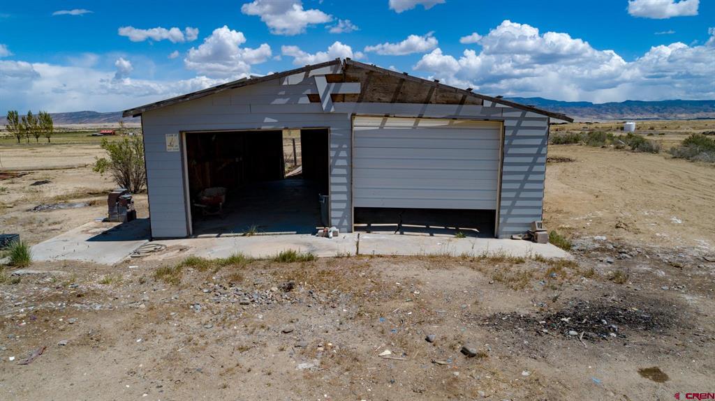 1348 5925 Trail Property Photo 2