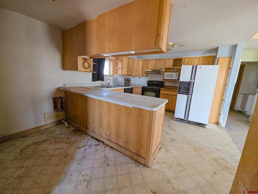 1348 5925 Trail Property Photo 6