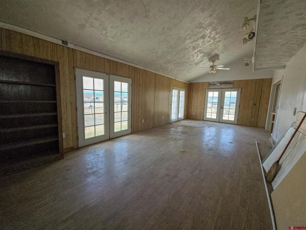 1348 5925 Trail Property Photo 7